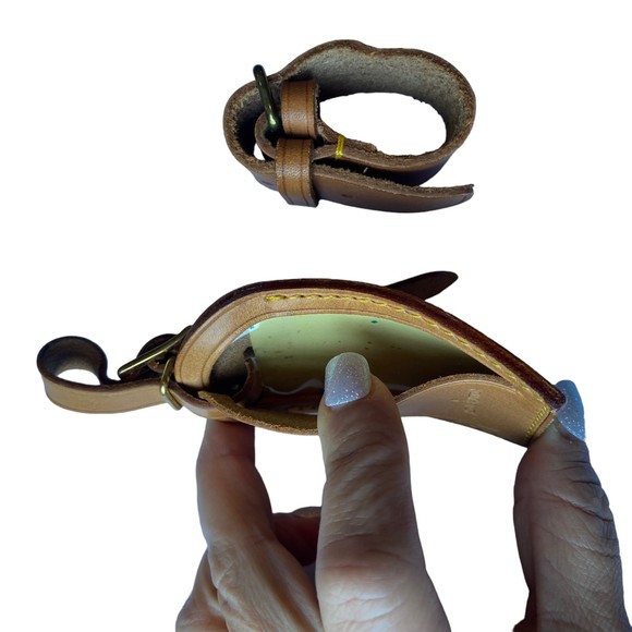 Louis Vuitton Authentic Leather Luggage Tag and Belt Set - Picture 7 of 8